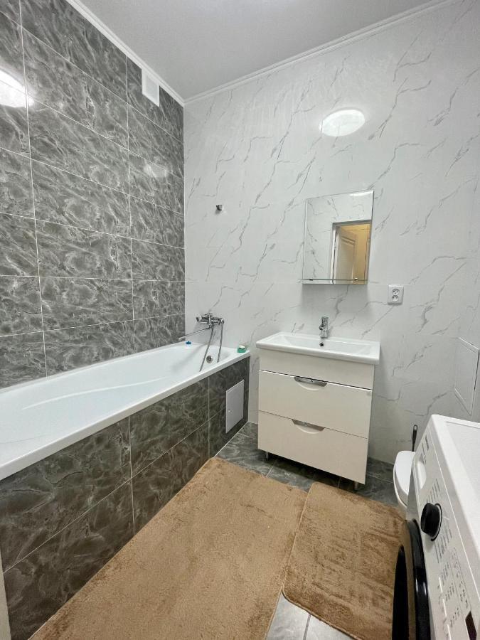 Amazing Apartments In The Rc Alpamys. Astana Bagian luar foto